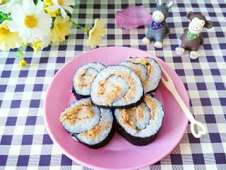 7、≈肉松寿司≈,切片即可食用