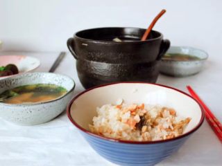 11、日式鲑鱼松,可以吃两碗！