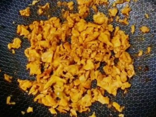 13、葱花鸡蛋酱,汤汁收干即可