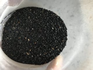 13、芝麻蜂蜜包,芝麻