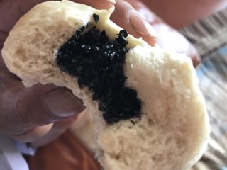 25、芝麻蜂蜜包,外公赏脸吃了一个（真爱）