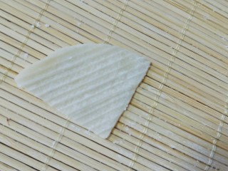 6、西红柿海角面,压好的印痕