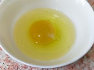 8、西红柿海角面,打一颗鸡蛋调散