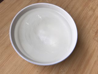 2、粉丝波菜拌鸡肉丝,粉丝也提前泡软