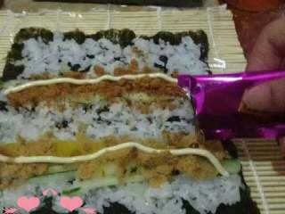 3、美味寿司,消化系统肠胃不好的可以加一些皇胶世家胶肽美低聚果糖益生元。