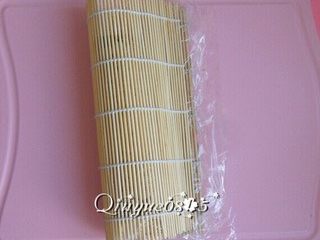 10、樱花寿司,卷起来