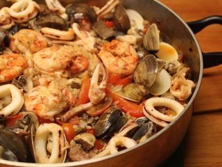 11、香甜米饭+西班牙海鲜饭,静置完就可上桌。