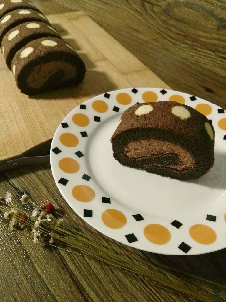 波点巧克力蛋糕卷