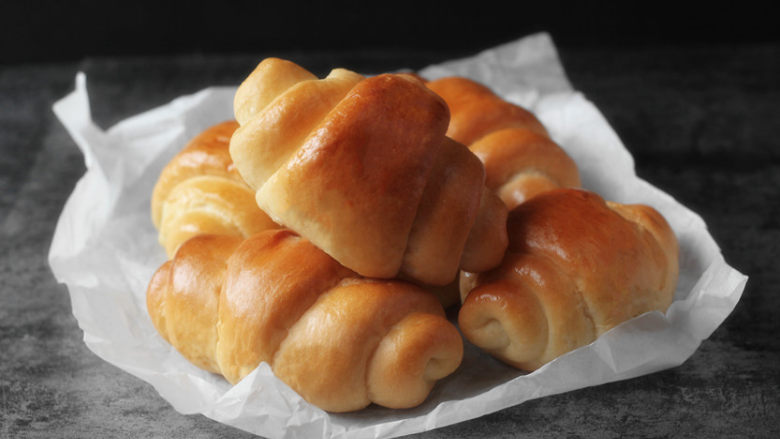 经典软餐包黄油面包卷