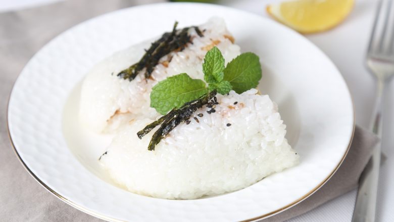 武汉小吃糯米包油条