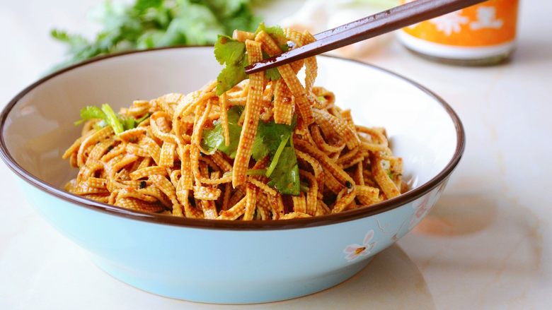 家常拌豆腐丝好吃的两个要点