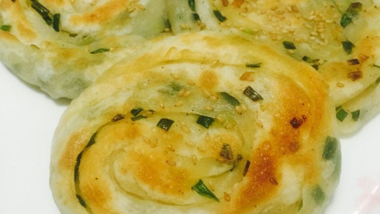 十二道锋味之葱油饼有个故事