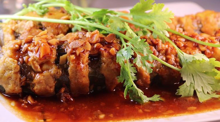 教你一个茄子的新吃法又香又好吃一看就会