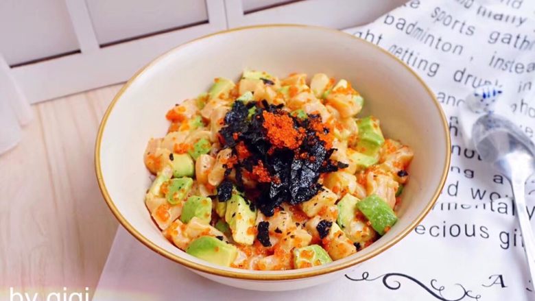 低卡網紅夏威夷poke牛油果三文魚拌飯