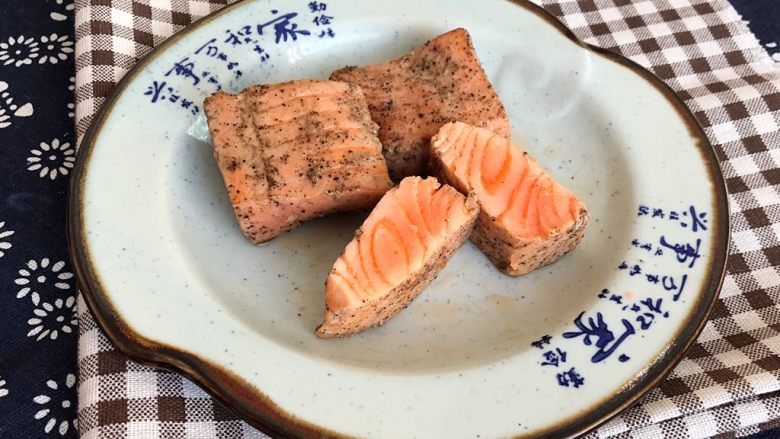 快手菜黑椒三文鱼