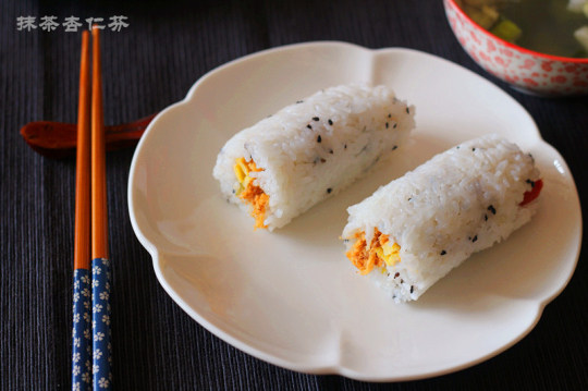 花样吃米饭一口香芝麻小饭团