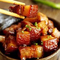 人生不止眼前的苟且还有让人流口水的红烧