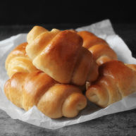 经典软餐包黄油面包卷