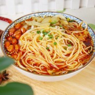 花样面条麻辣火锅面