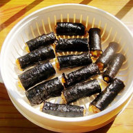 蒸玉米胡萝卜紫菜肉卷