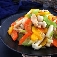 海鲜菇鸡肉炒杂蔬