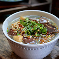 鸭血粉丝汤