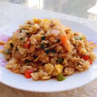 彩椒三文鱼蛋炒饭