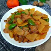 圆土豆干锅土豆片