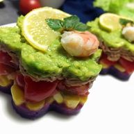 绿色美食五彩沙拉塔