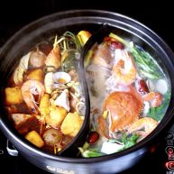 海鲜麻辣鸳鸯火锅