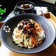 麻辣香豉酱拌面