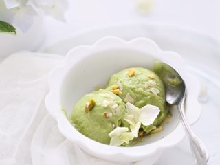 13、牛油果冰淇淋,成品图。