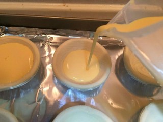 10、不输老爷爷家de全蛋蛋挞,每个蛋挞到九分满
