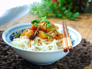 15、素味茄丁面,成品。