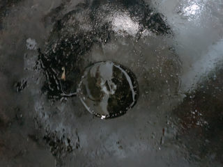 6、雪菜炒肉丝,热油锅