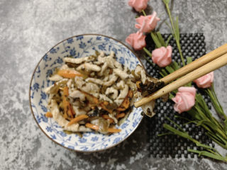 12、雪菜炒肉丝,下饭、快手，懒人可有！