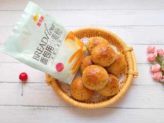 18、麦片芝麻小餐包,今天的下午茶也有了。