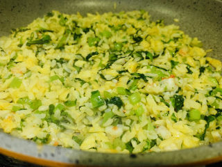 14、芥菜饭,炒均匀；