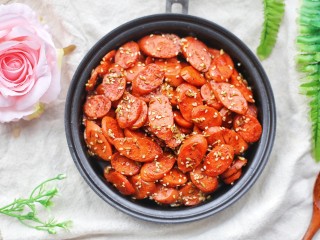 14、香辣孜然火腿,红红火火的。