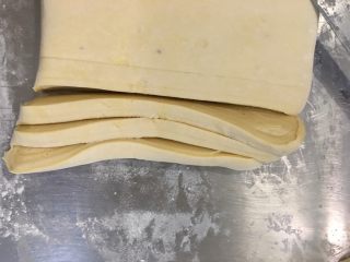 9、奶香北海道,分三条 共450g 因为我这是450的磨具