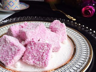 14、火龙果鲜奶小方,完成。