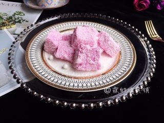 15、火龙果鲜奶小方,完成。