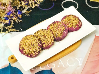 23、紫薯芝麻饼,漂亮的颜色