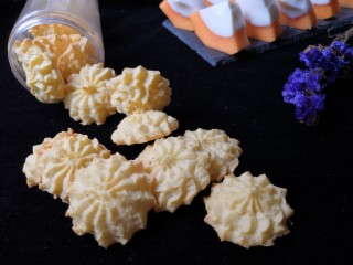 15、香烤土豆塔,一款超级简单的香烤土豆塔就完成了。