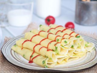 13、快手鸡蛋薄饼,搭配番茄酱炒鸡好吃；