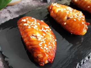 8、空炸蜜汁鸡翅,成品