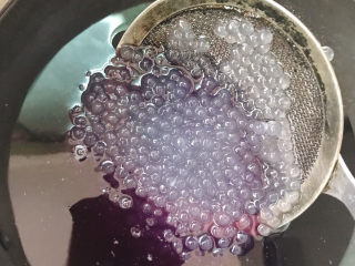 16、紫薯西米露,搅拌一下