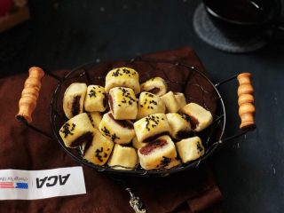 15、红豆沙小小酥,成品图