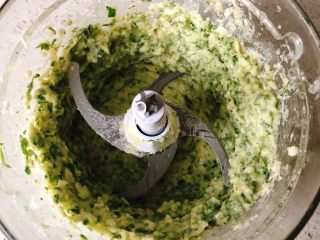 5、蒜香馒头片,这样就差不多了