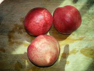 3、糖水桃汁,沥干水份